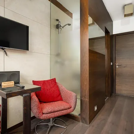 Parliamentpenthouse With Rooftop Terrace Apartment
