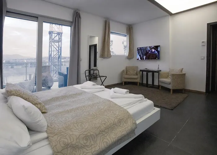 Parliamentpenthouse With Rooftop Terrace *