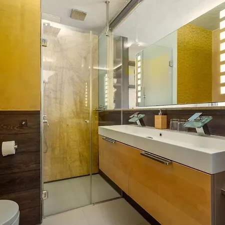 Parliamentpenthouse With Rooftop Terrace Budapest